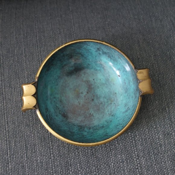 Fancy Ash Tray - Picture 4 of 11